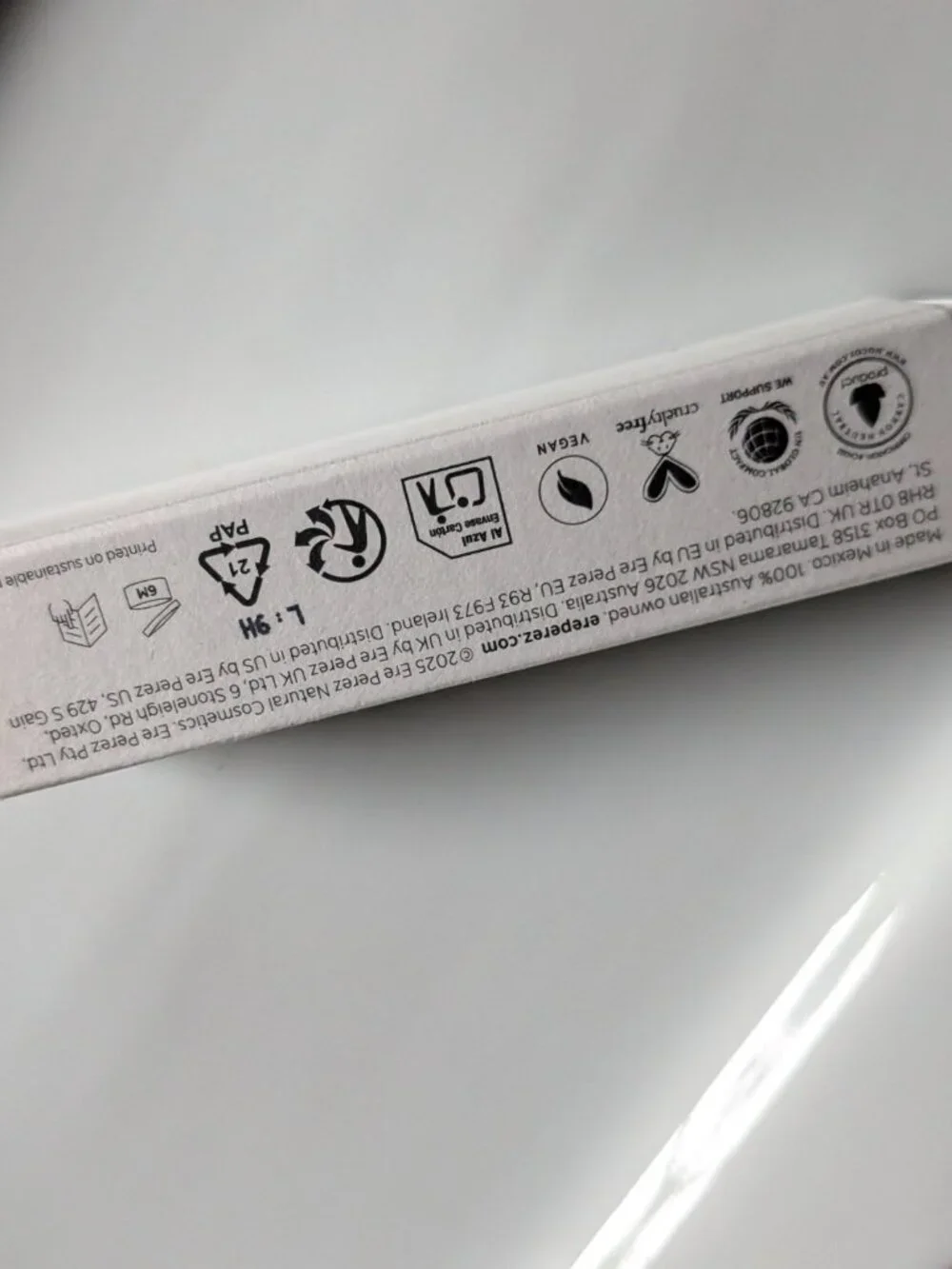 Ere Perez aloe gel lash & brow mascara a clear all-in-one mascara and brow gel